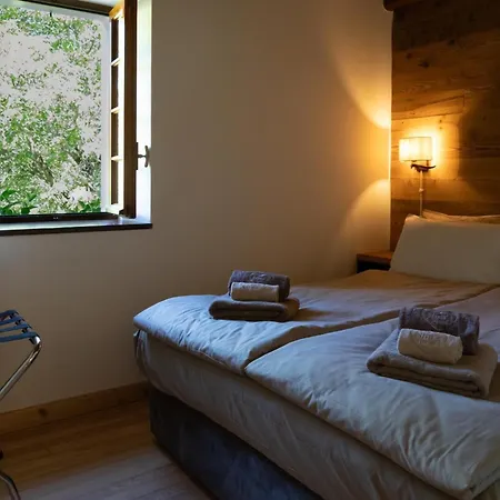 Nini's Chalet