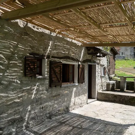 Nini's Schignano (Como)