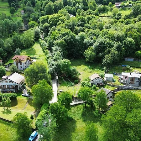 Nini's Chalet Schignano (Como)